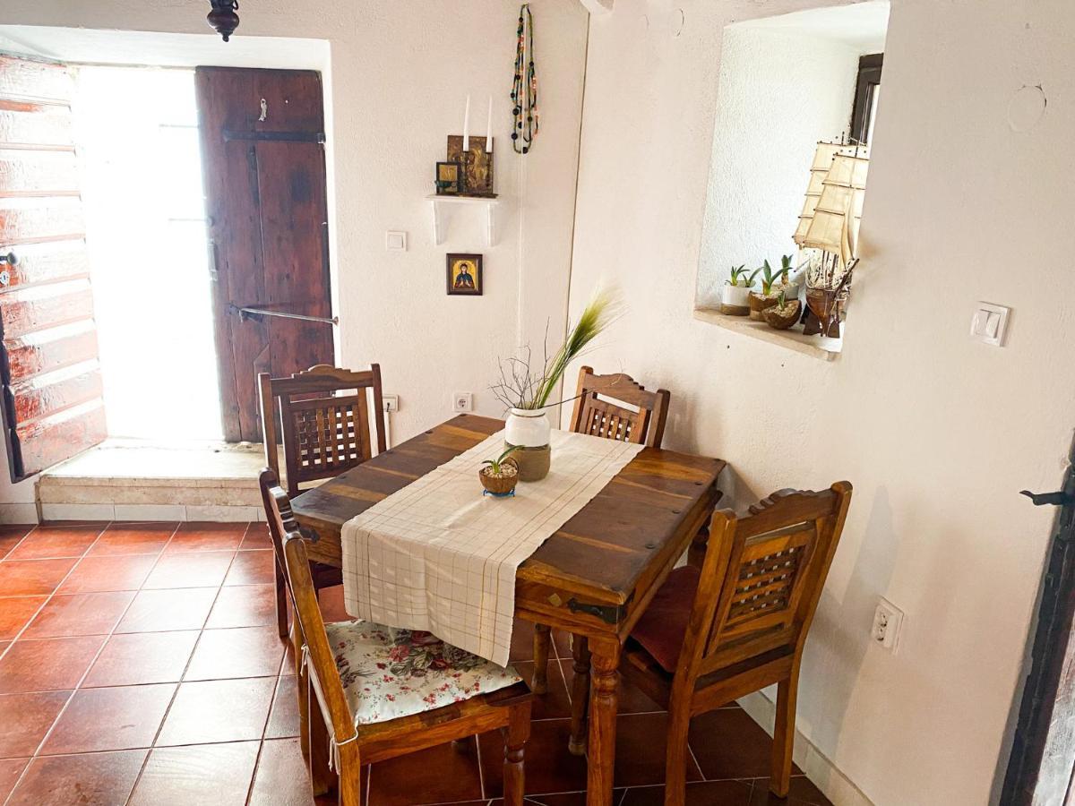 Charming Bohemian House In Perast Villa Exterior foto