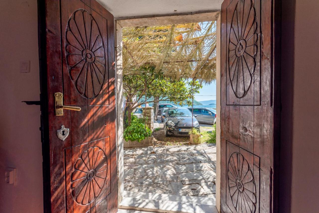 Charming Bohemian House In Perast Villa Exterior foto