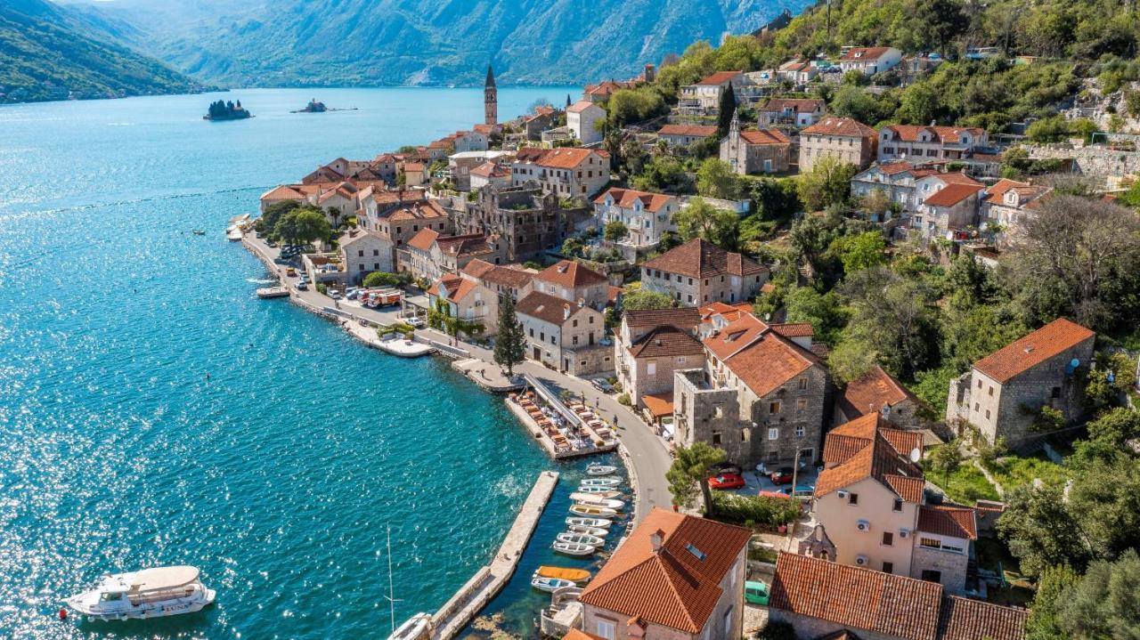 Charming Bohemian House In Perast Villa Exterior foto