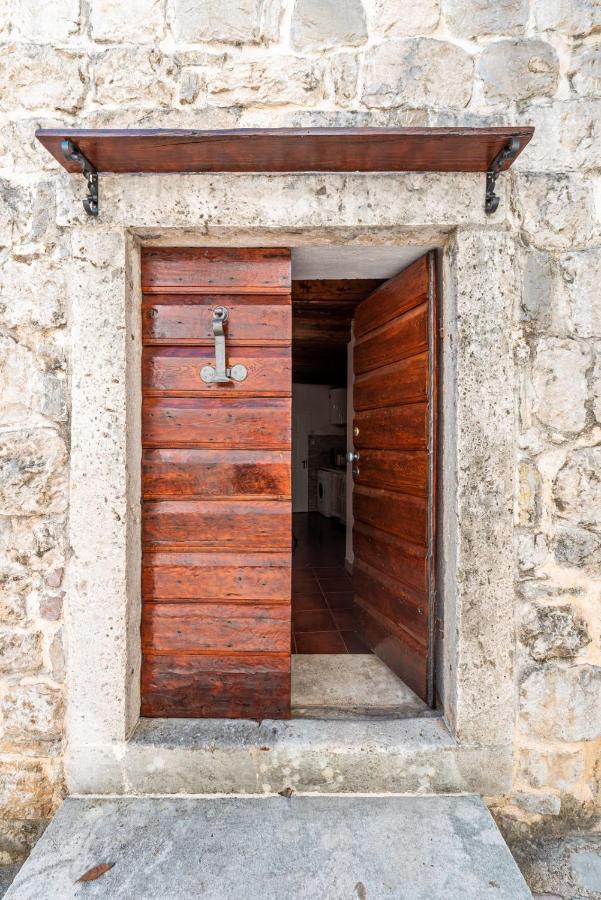 Charming Bohemian House In Perast Villa Exterior foto