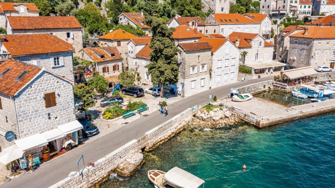 Charming Bohemian House In Perast Villa Exterior foto