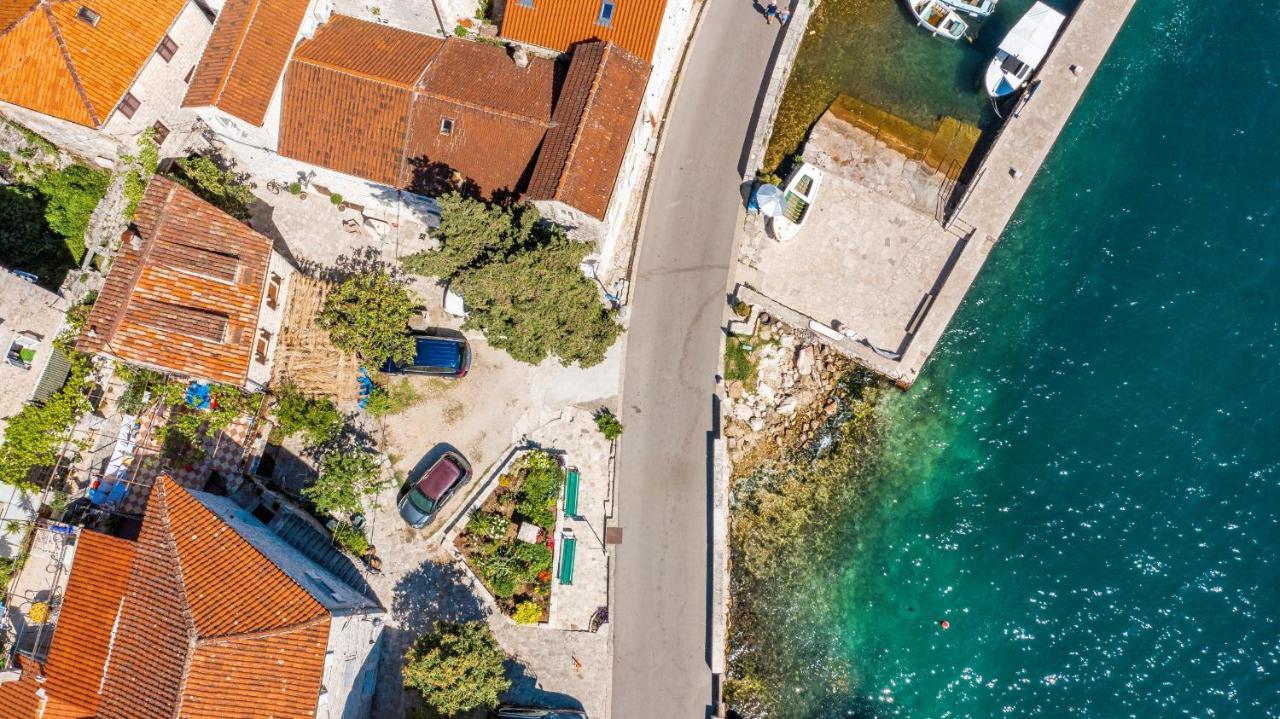 Charming Bohemian House In Perast Villa Exterior foto
