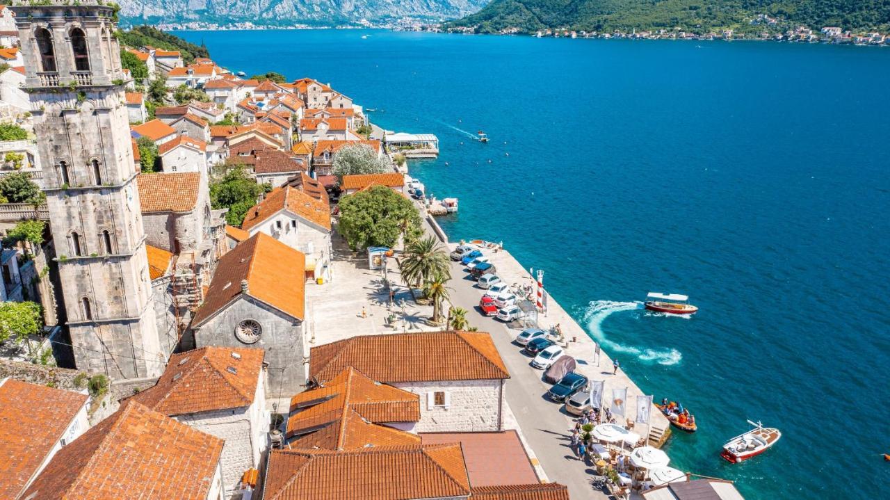Charming Bohemian House In Perast Villa Exterior foto